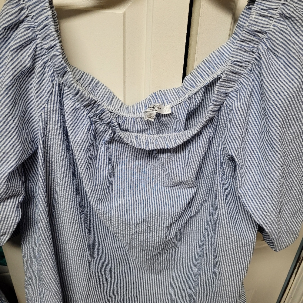 3X SEERSUCKER OFF SHOULDER BLOUSE